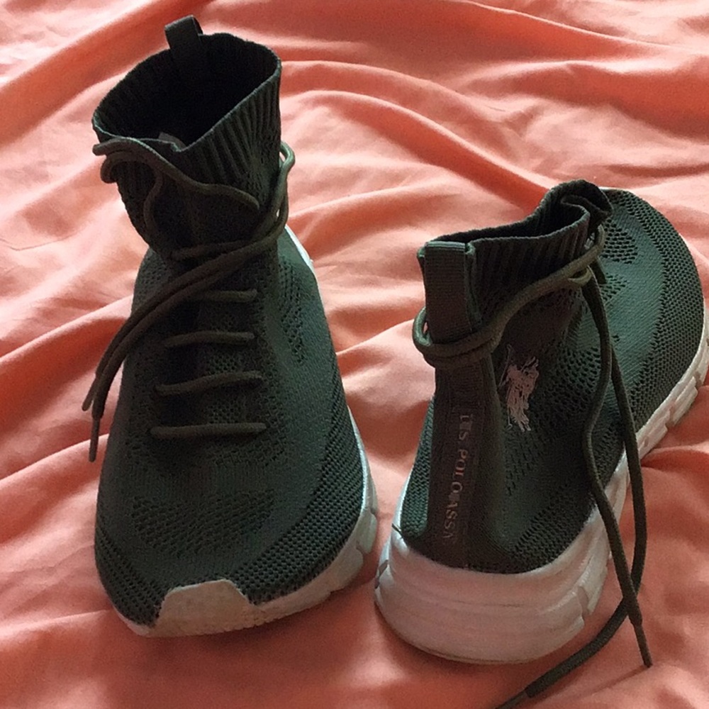 Green polo shoes